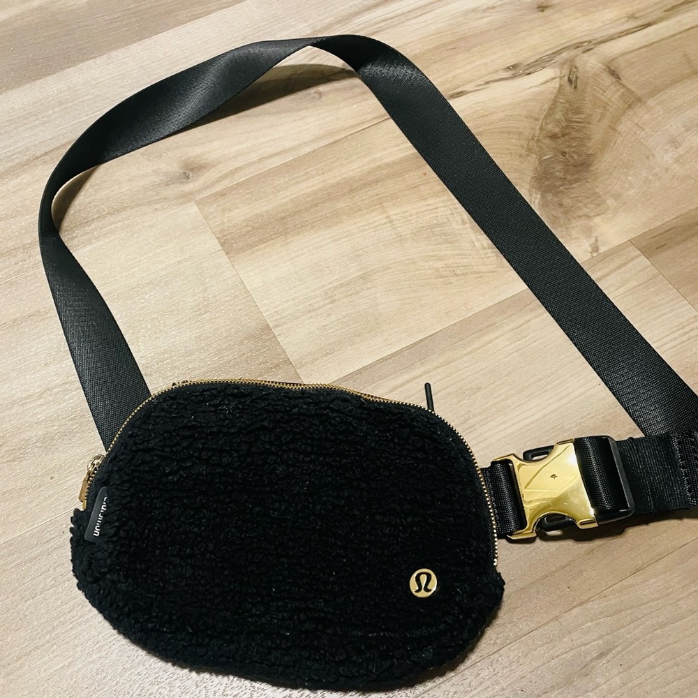 lululemon athletica Black and Gold Belt Bag